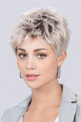 platinblonde rooted