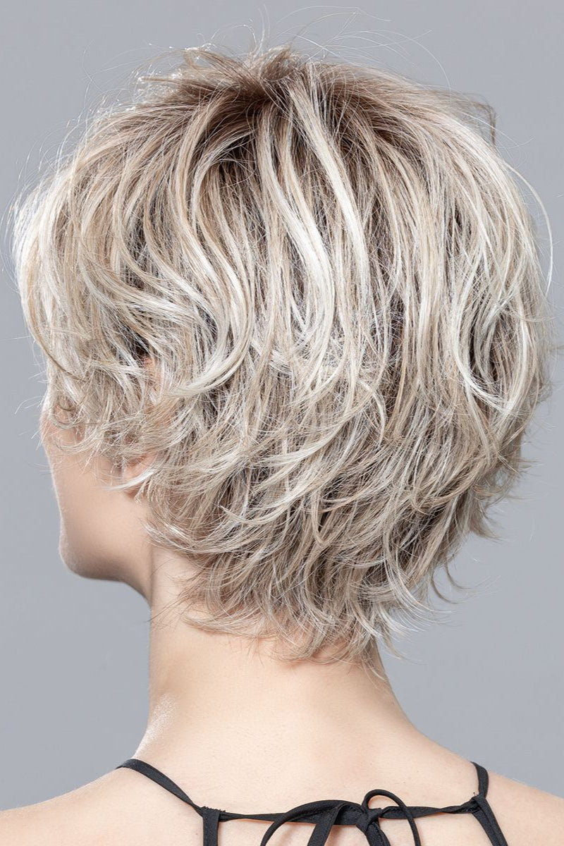 PEARL BLONDE ROOTED
