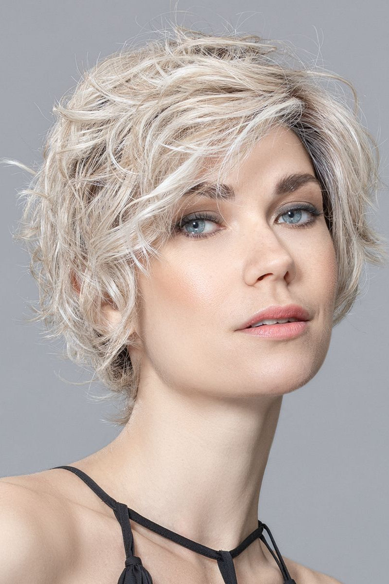 PEARL BLONDE ROOTED