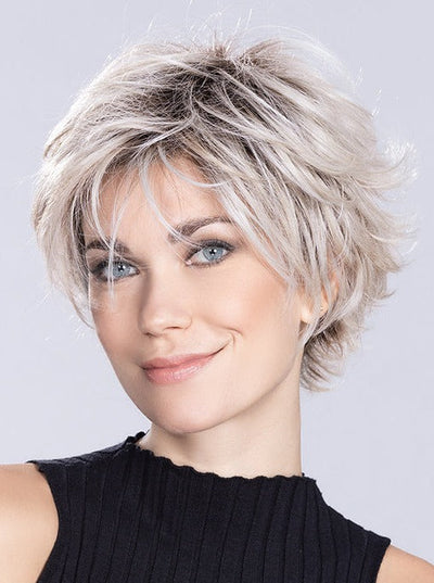 Perruque Courte Femme - Blond Doré Clair - Synthétique - Bonnet Moyen - Neuf Avec étiquettes